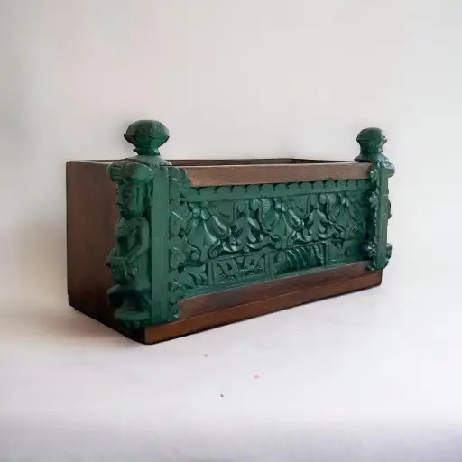 Recliamed Wood Vintage Wall Hanging Shlef 